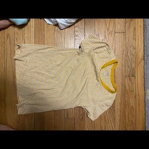WHITE AND YELLOW STRIPED TEE SHIRT